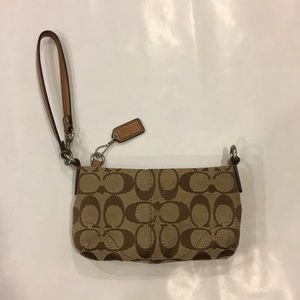 Coach Wristlet in Tan Signature Jacquard